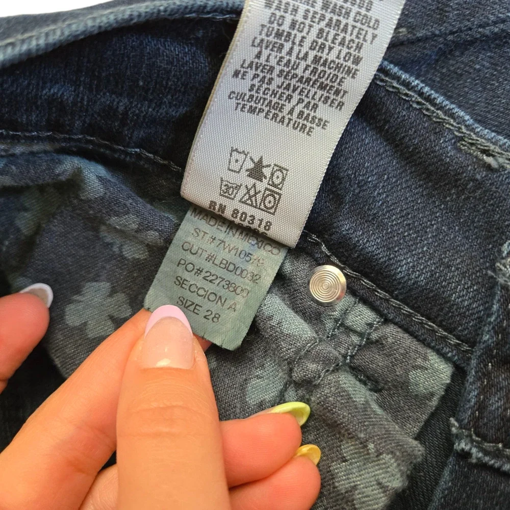 Y2K Lucky Brand Dark Wash Easy Rider Crop Mid Rise Wide Leg Jeans Size 6 / 28 - Picture 6 of 10